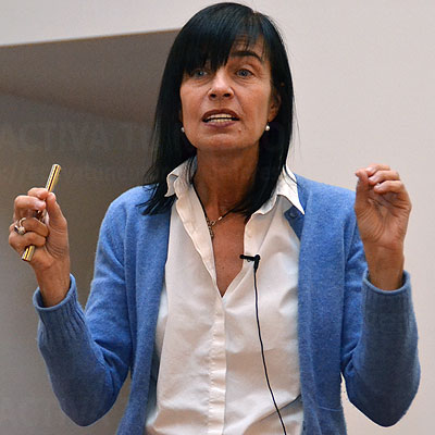 Mara Dierssen en su conferencia en la sala Baroja (Imagen: Activa tu neurona)