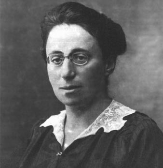 Emmy Noether y el concepto de simetría