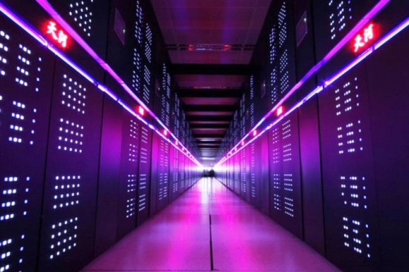 La supercomputadora más potente del mundo a día de hoy, diciembre de 2014, la Tianhe-2, en el Centro Nacional de Supercomputación en Guangzho, China