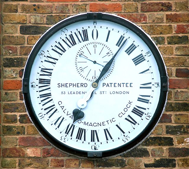 640px-Greenwich_clock_1-manipulated