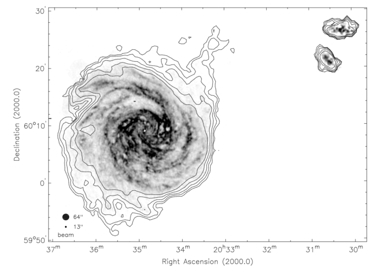 Figura_2_NGC6946_HI_alta_y_baja_resolucion