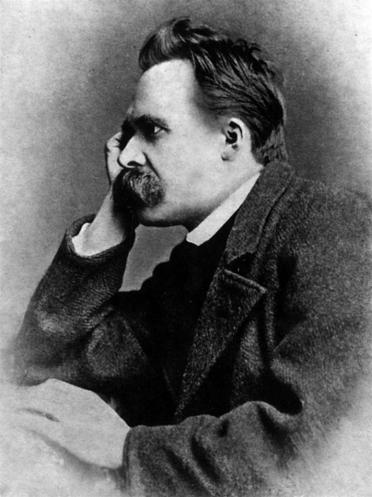 800px-Nietzsche1882