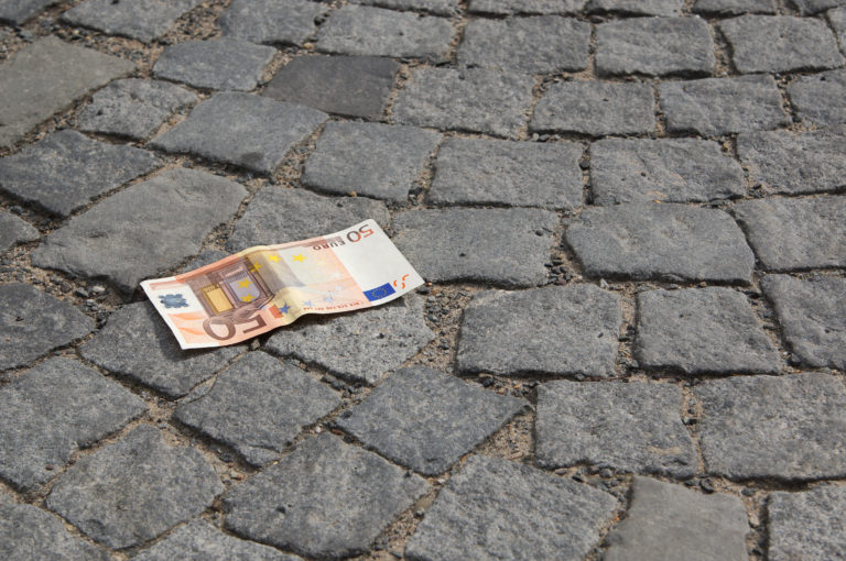 50,Euro,Banknote,Lying,On,The,Ground