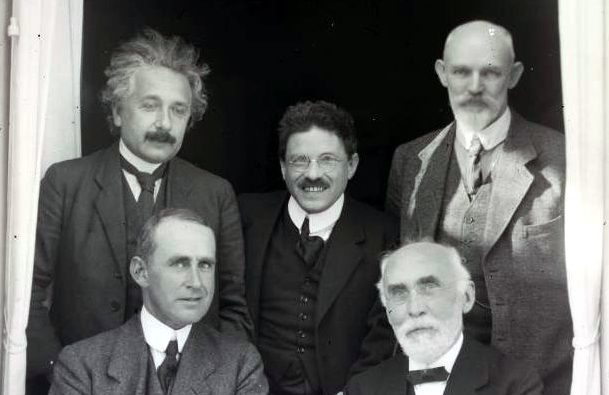 Einstein y Willem de Sitter
