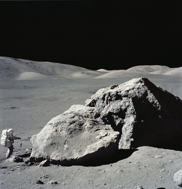 Las anaranjadas perlas de la Luna