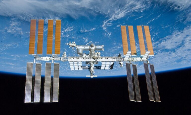 Una feroz batalla espacial… de microbios