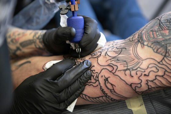 El impacto de los tatuajes en el sistema inmunitario